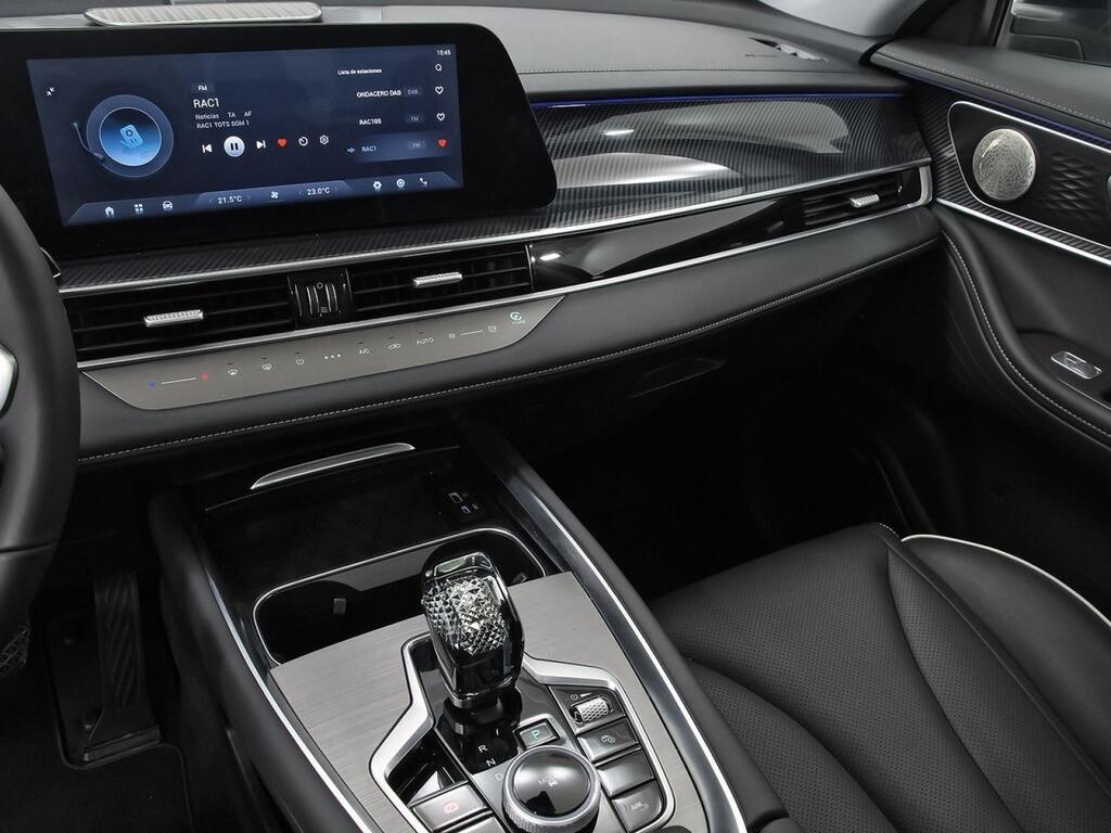 Ebro S700 1.6 TGDI Luxury 7 DCT 12