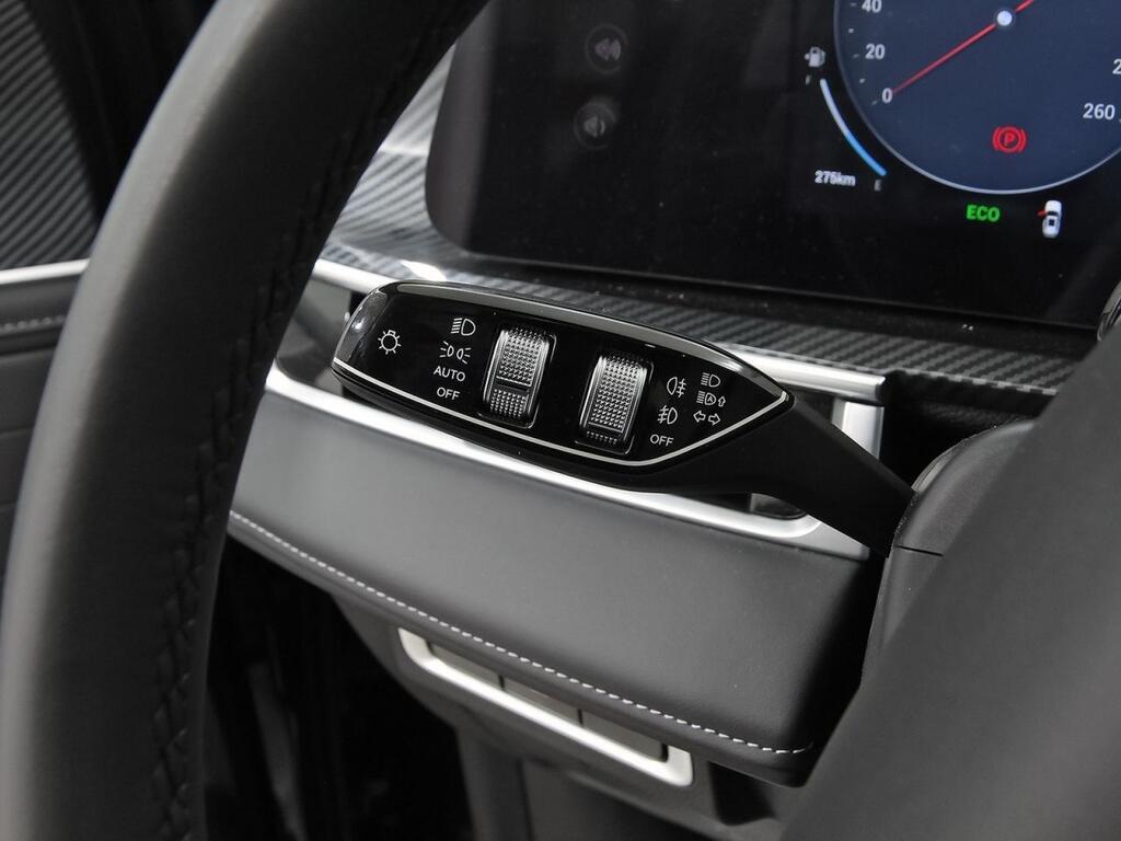 Ebro S700 1.6 TGDI Luxury 7 DCT 18