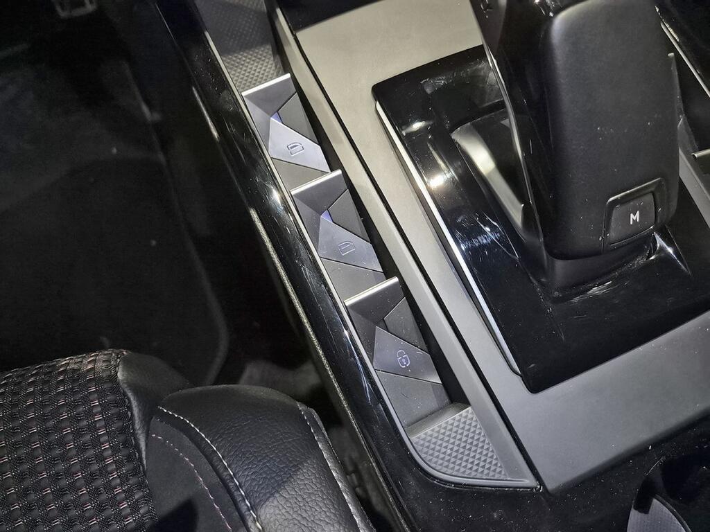 DS DS 3 BlueHDi 96 kW Auto PERFORMANCE LINE+ 32