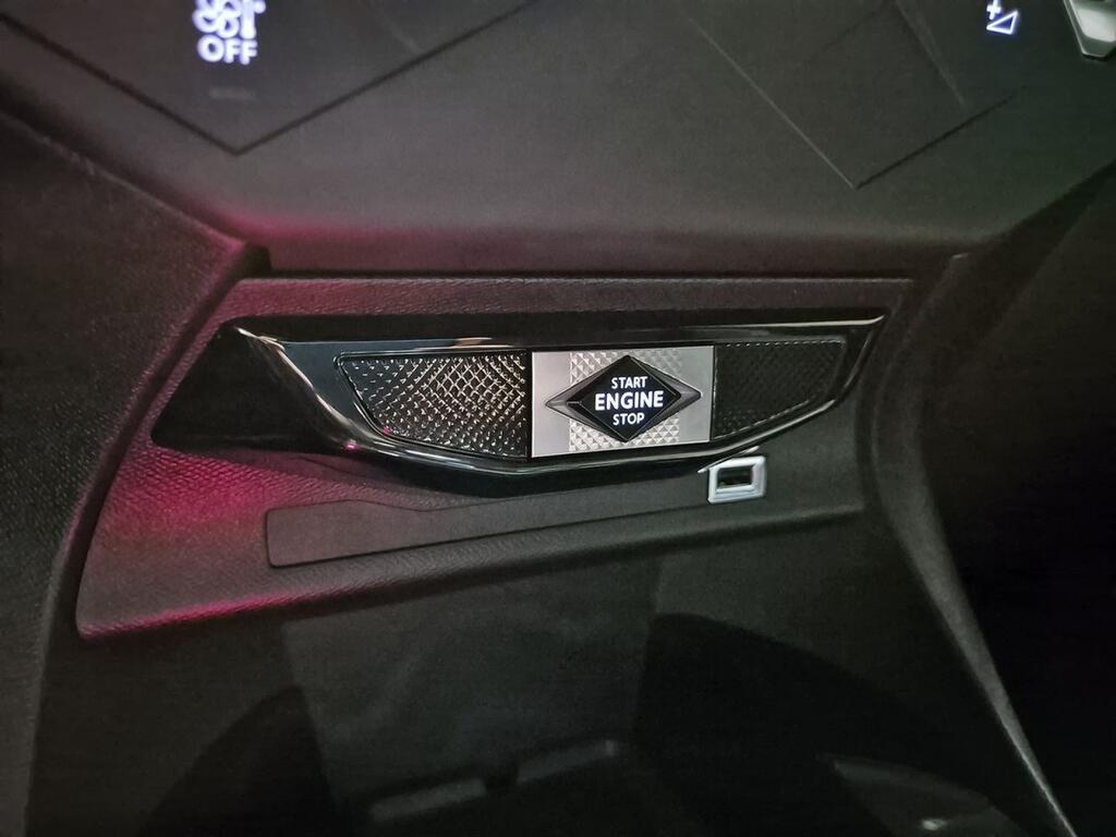 DS DS 3 BlueHDi 96 kW Auto PERFORMANCE LINE+ 27