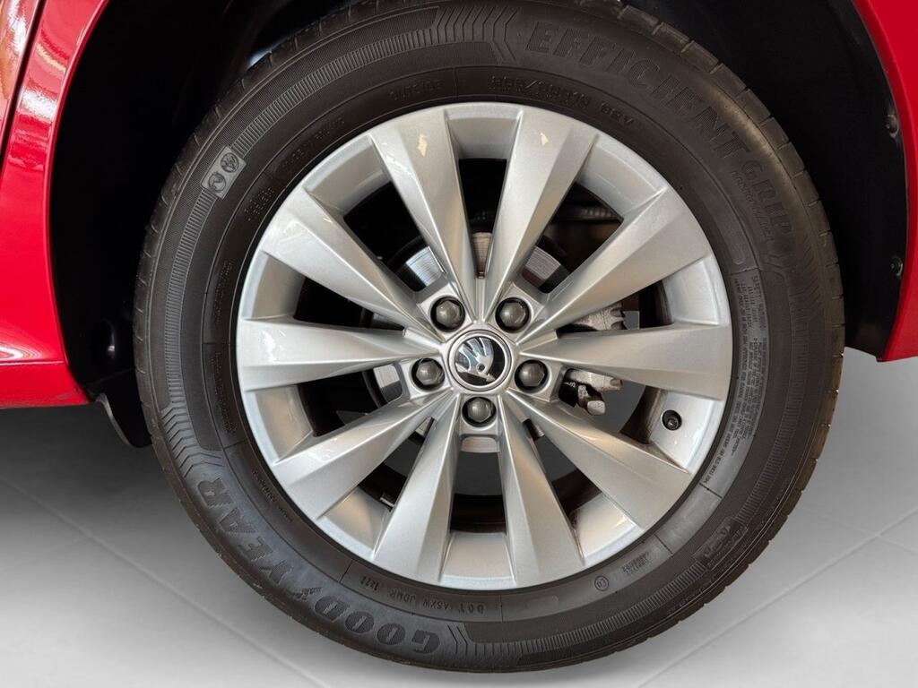 Skoda Kamiq 1.0 TSI 81kW (110CV) DSG Ambition 8