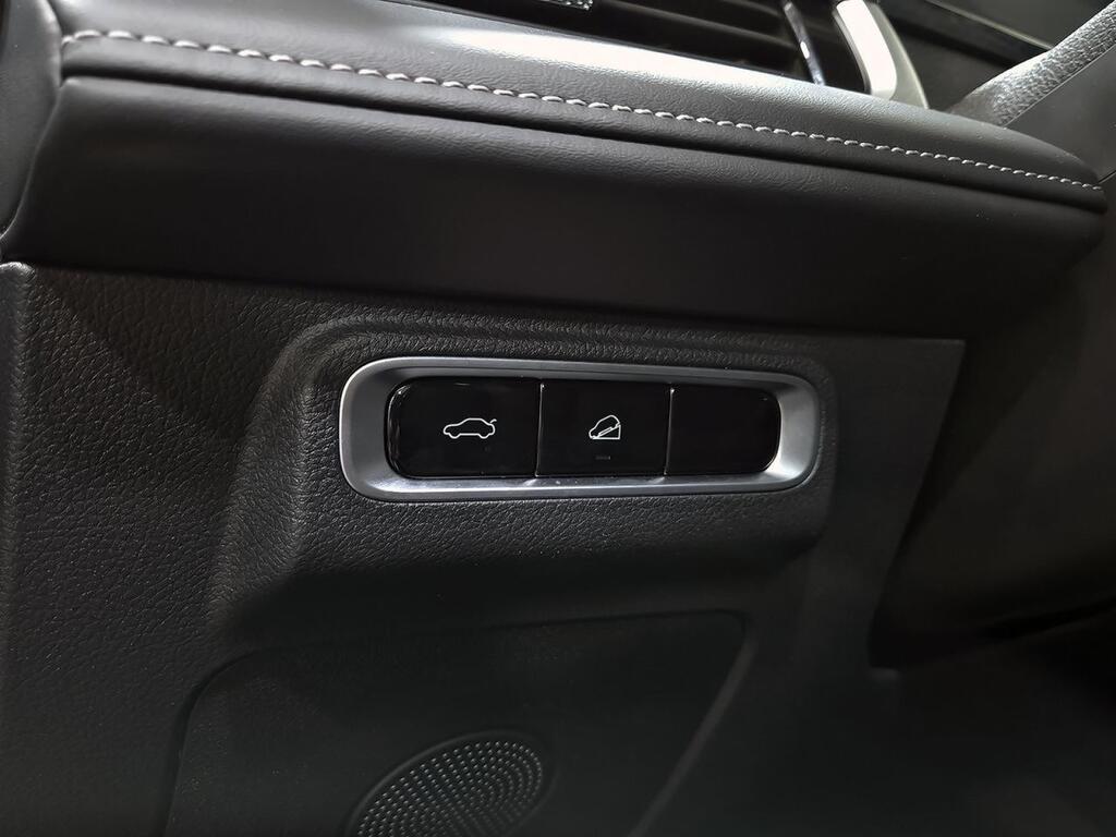 Ebro S700 1.6 TGDI Luxury 7 DCT