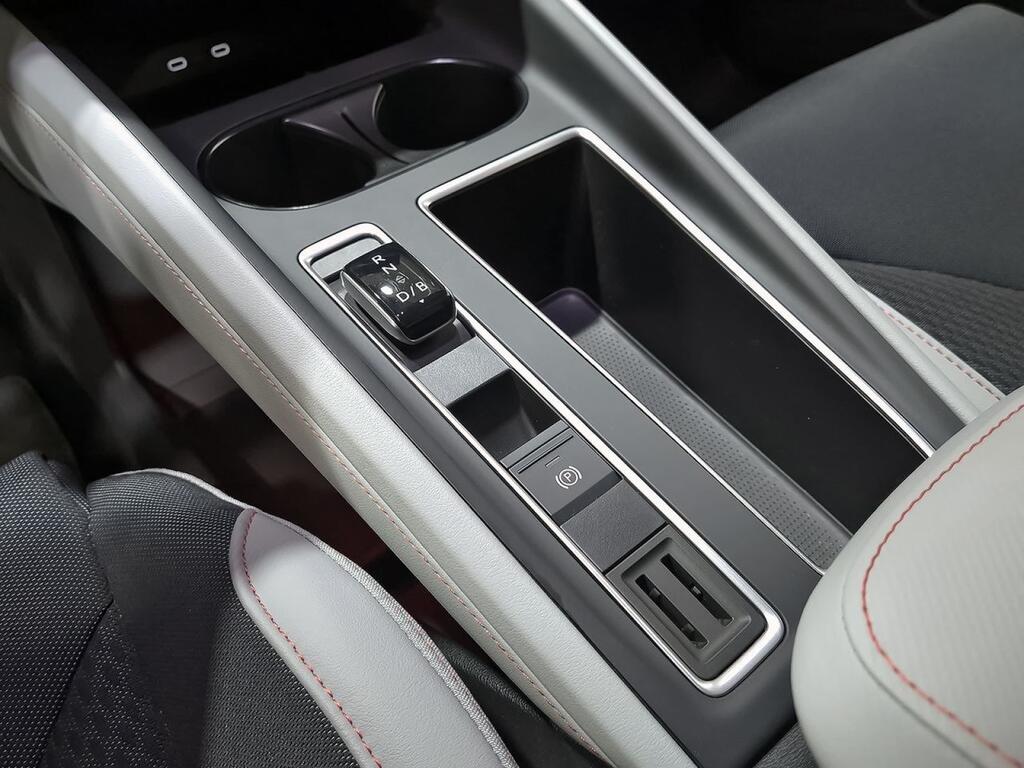 Skoda Elroq 210 kW (CV) 82 kWh (77 kwh neta) 28