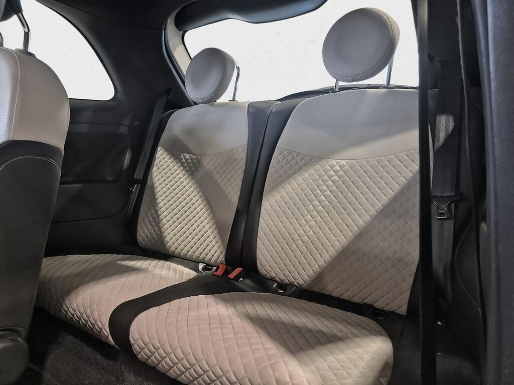Fiat 500 Dolcevita 1.0 Hybrid 51KW (70 CV) 9