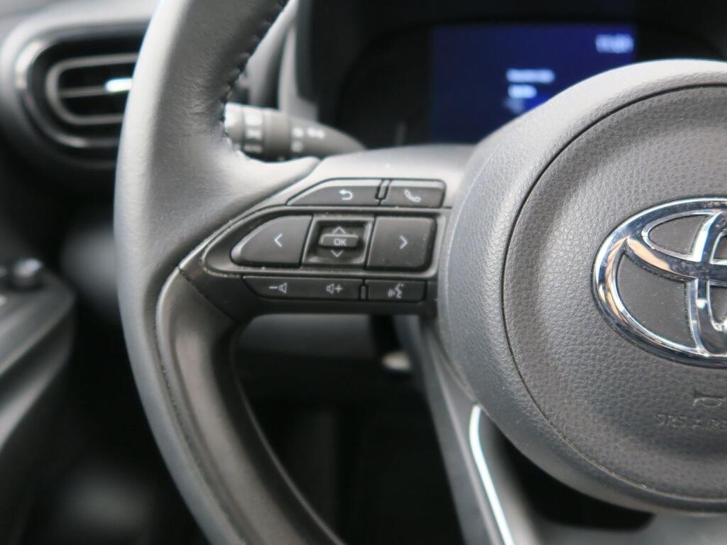 Toyota Yaris Cross 1.5 120H Active Tech 17