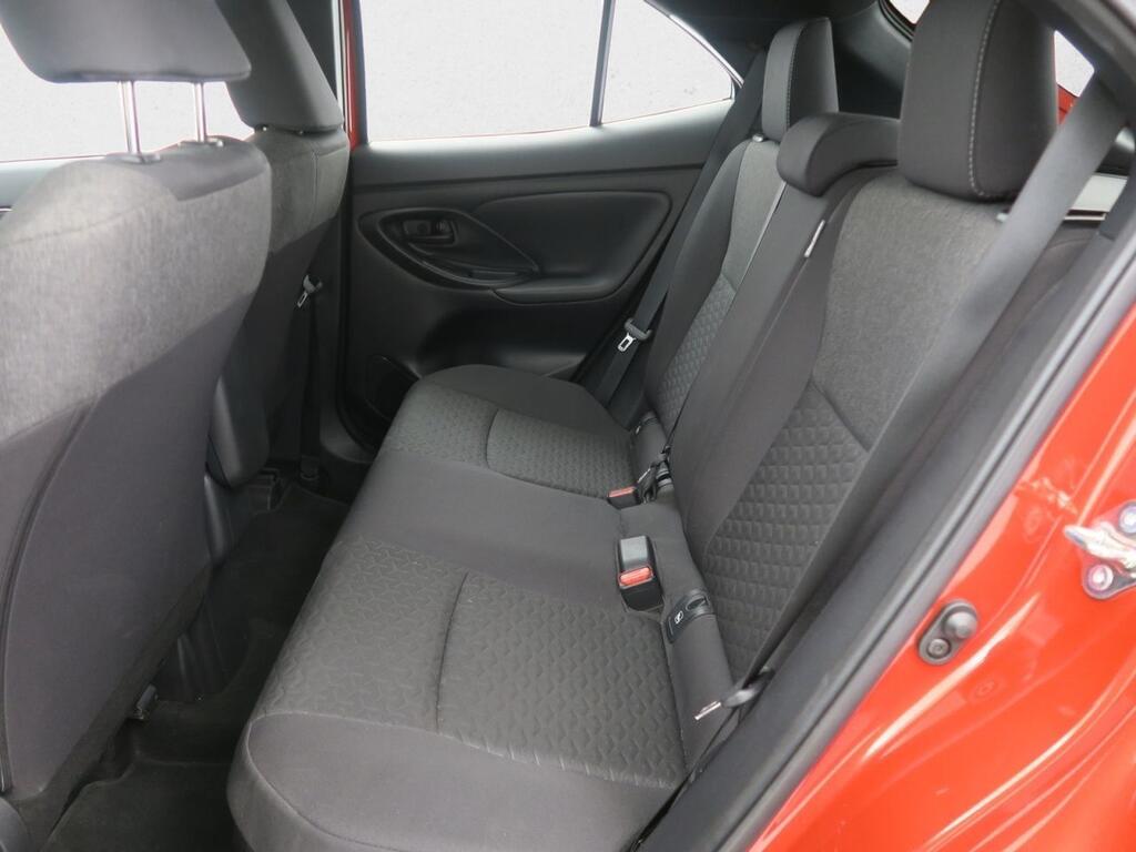 Toyota Yaris Cross 1.5 120H Active Tech 19