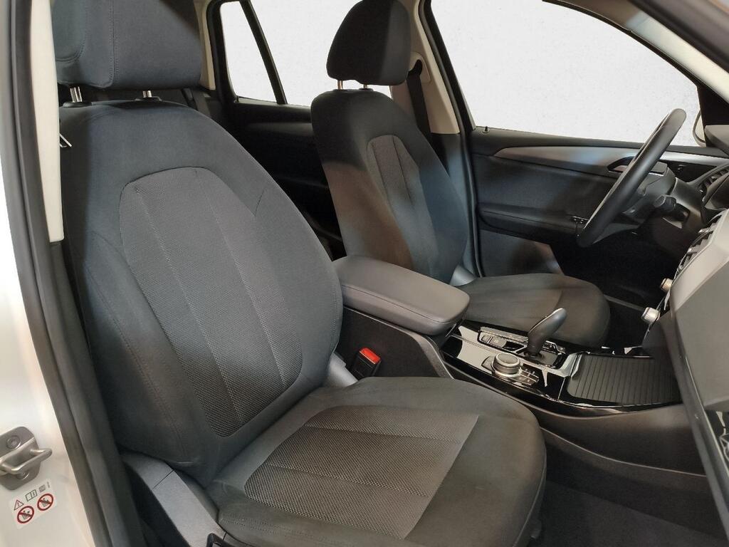 BMW X3 xDrive20d 7