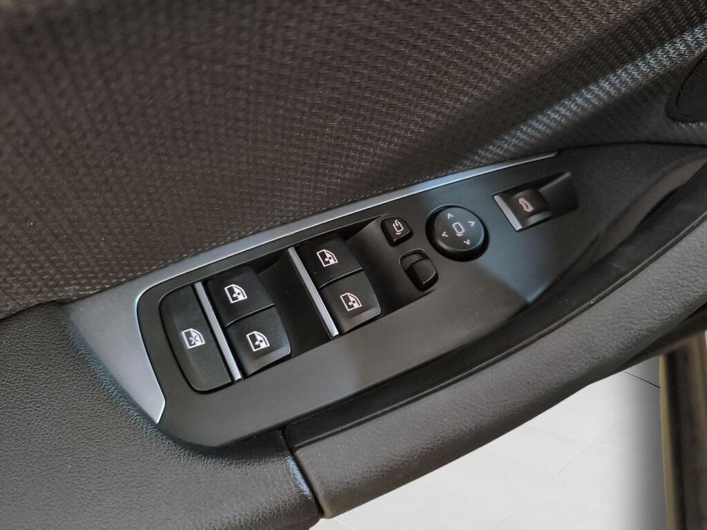 BMW X3 xDrive20d 11