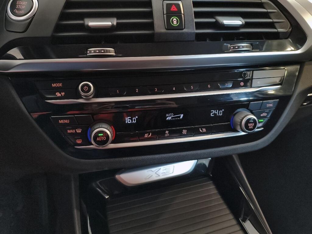BMW X3 xDrive20d 23