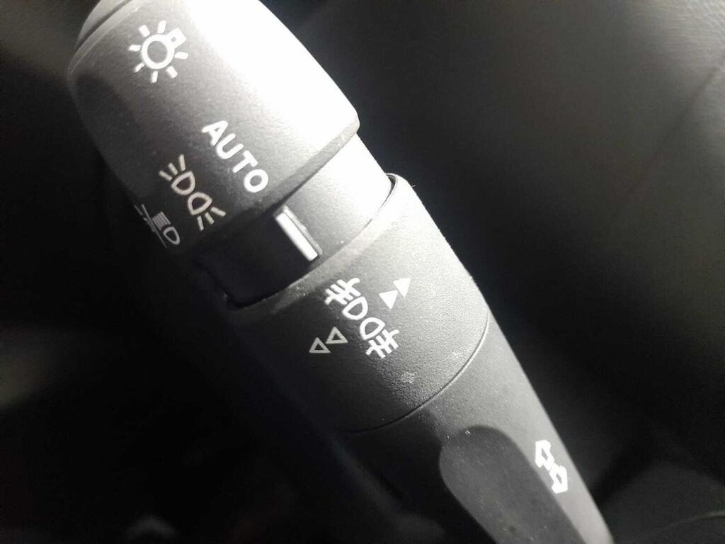 Citroën C4 PureTech 130 S&S EAT8 Plus 22