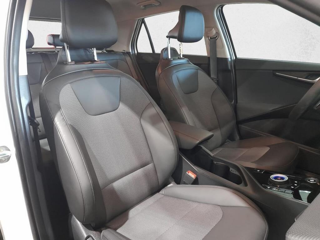 Kia Niro 1.6 GDi HEV 95kW (129CV) Drive