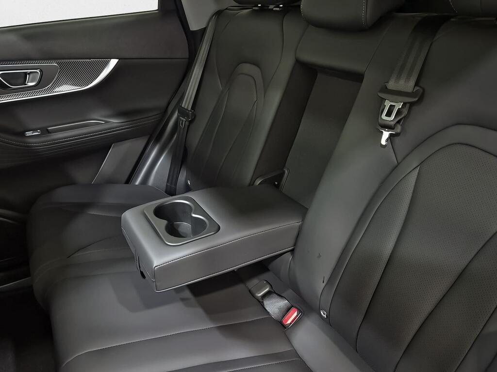 Ebro S700 1.5 TGDI HEV Luxury 165kW (224CV) 1DHT 38
