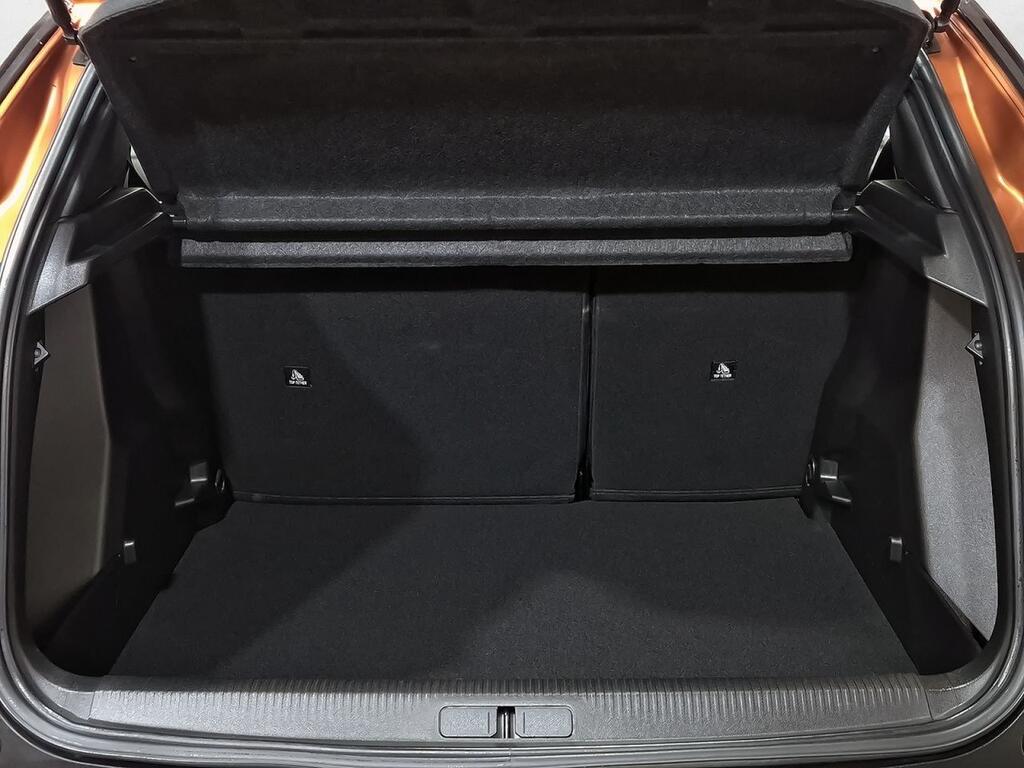 Peugeot 2008 Active Pack BlueHDI 130 S&S EAT8 9