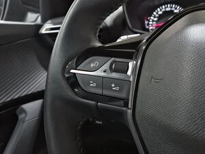 Peugeot 2008 Active Pack BlueHDI 130 S&S EAT8 17