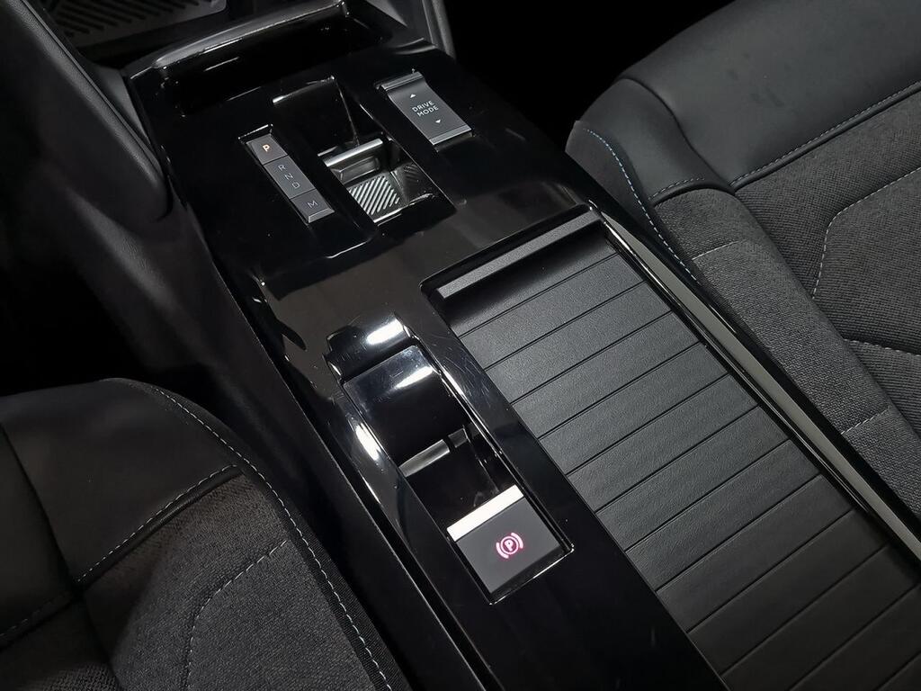 Citroën C4 PureTech 130 S&S EAT8 Feel Pack 28