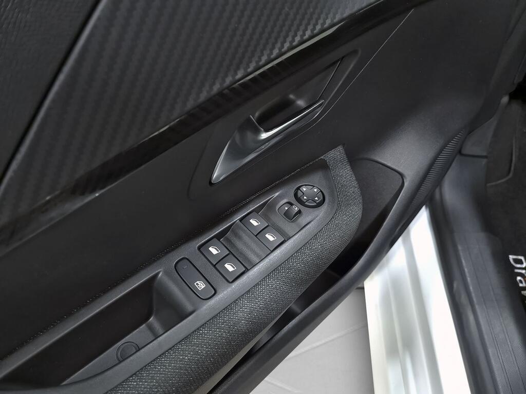 Peugeot 208 PureTech 74kW (100CV) Style 11