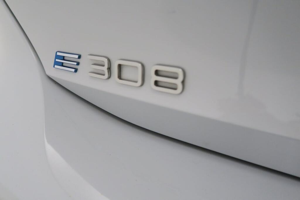 Peugeot 308 FIRST EDITION ELECTRICO 54KWH 115KW 156CV 5P