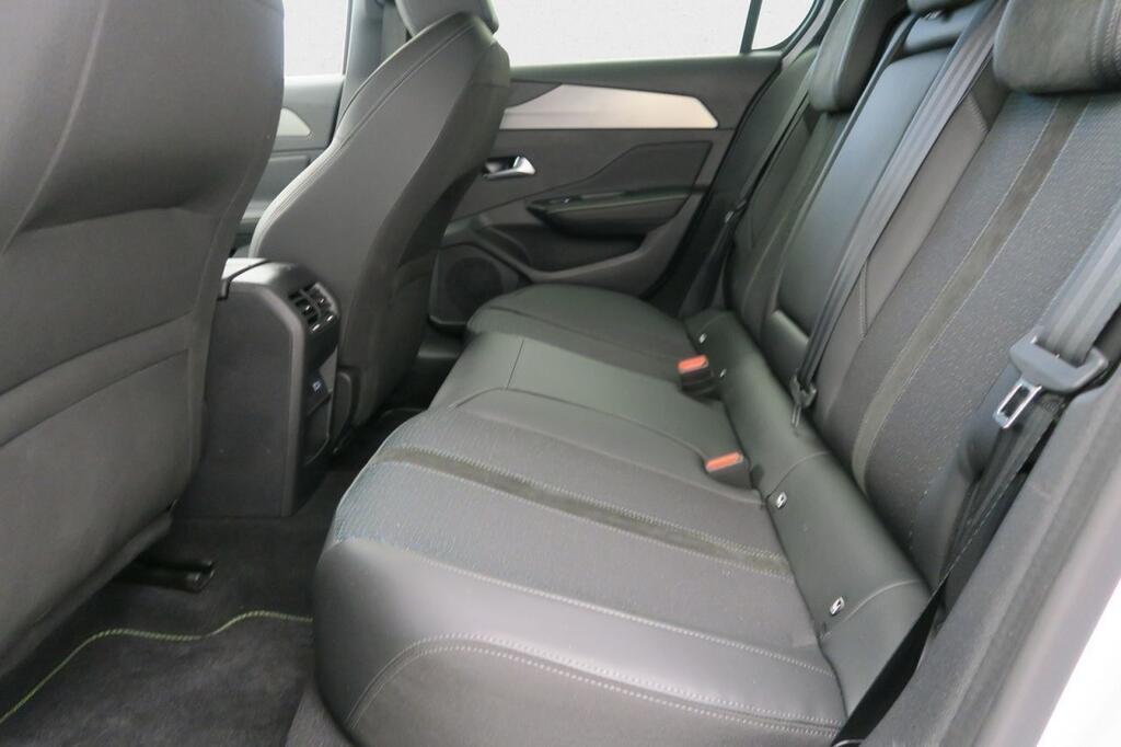 Peugeot 308 FIRST EDITION ELECTRICO 54KWH 115KW 156CV 5P