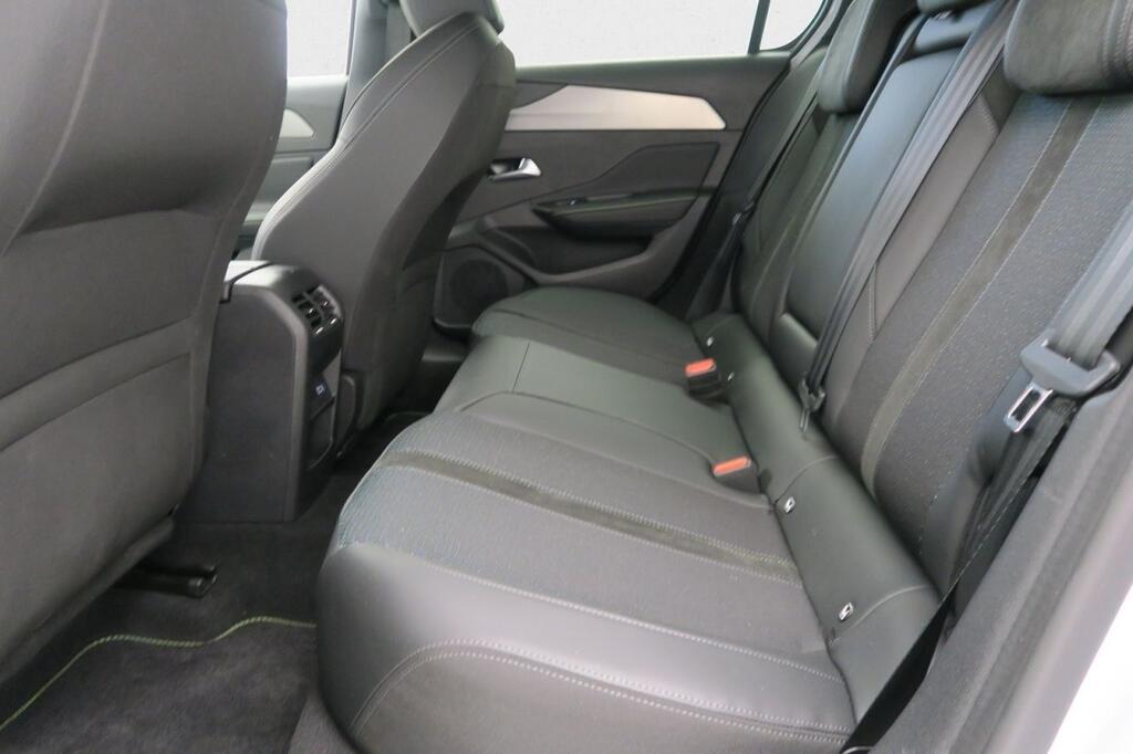 Peugeot 308 5P First Edition Eléctrico 115kW (156CV)