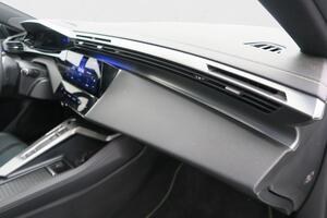 Peugeot 308 5P First Edition Eléctrico 115kW (156CV) 11