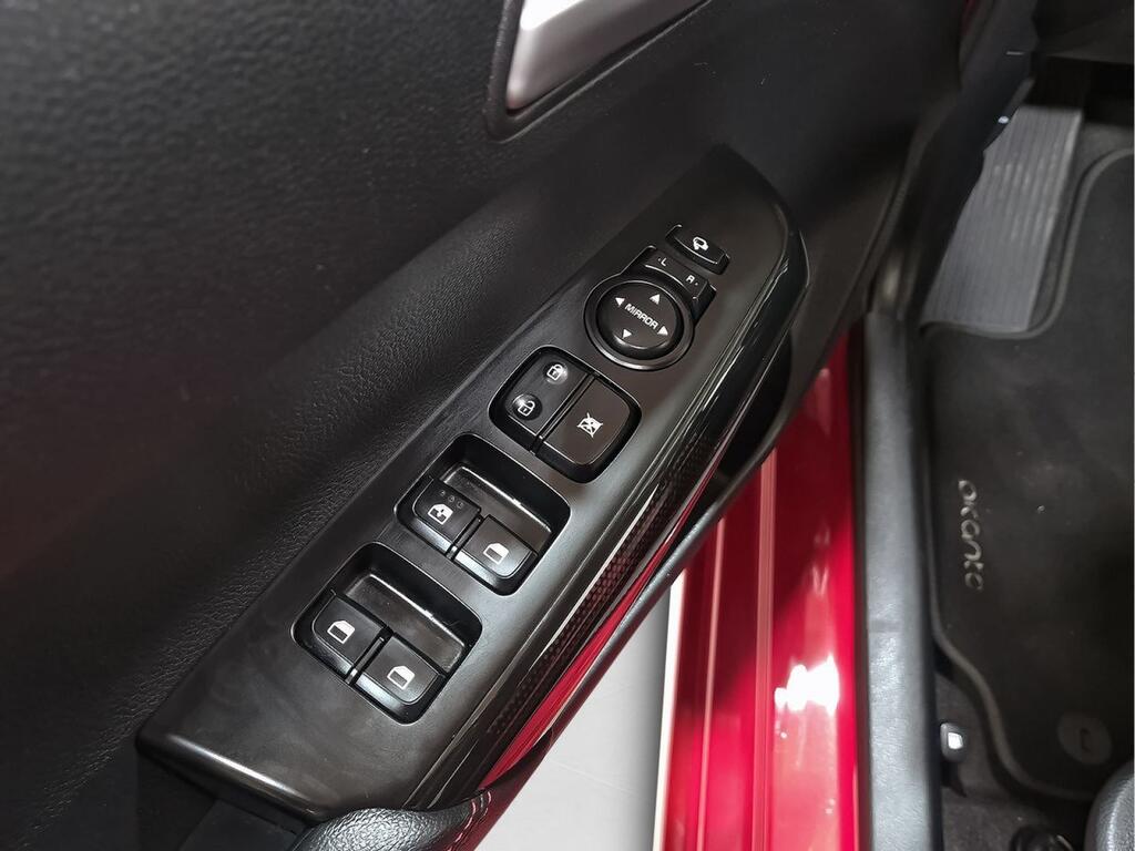 Kia Picanto 1.2 DPi 62kW (84CV) AMT GT Line 11