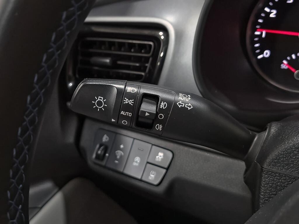 Kia Stonic 1.0 T-GDi 74kW MHEV MT Style Edition 14