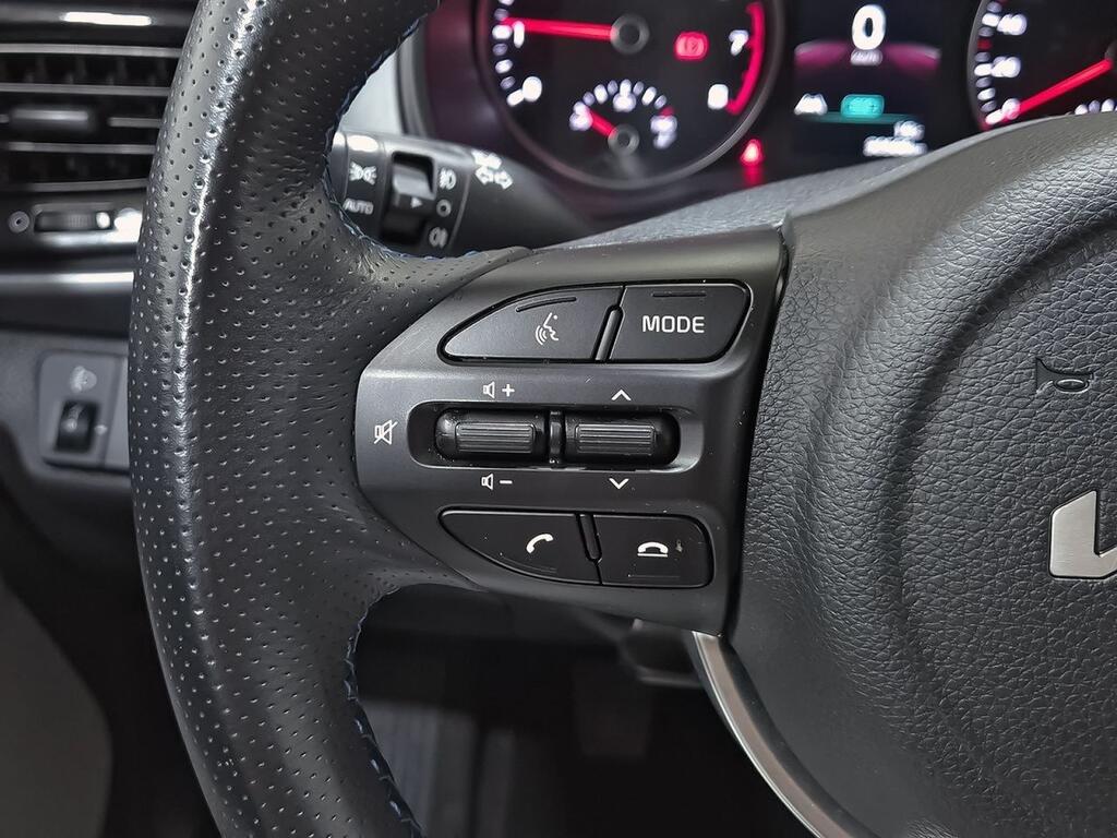 Kia Stonic 1.0 T-GDi 74kW MHEV MT Style Edition 16