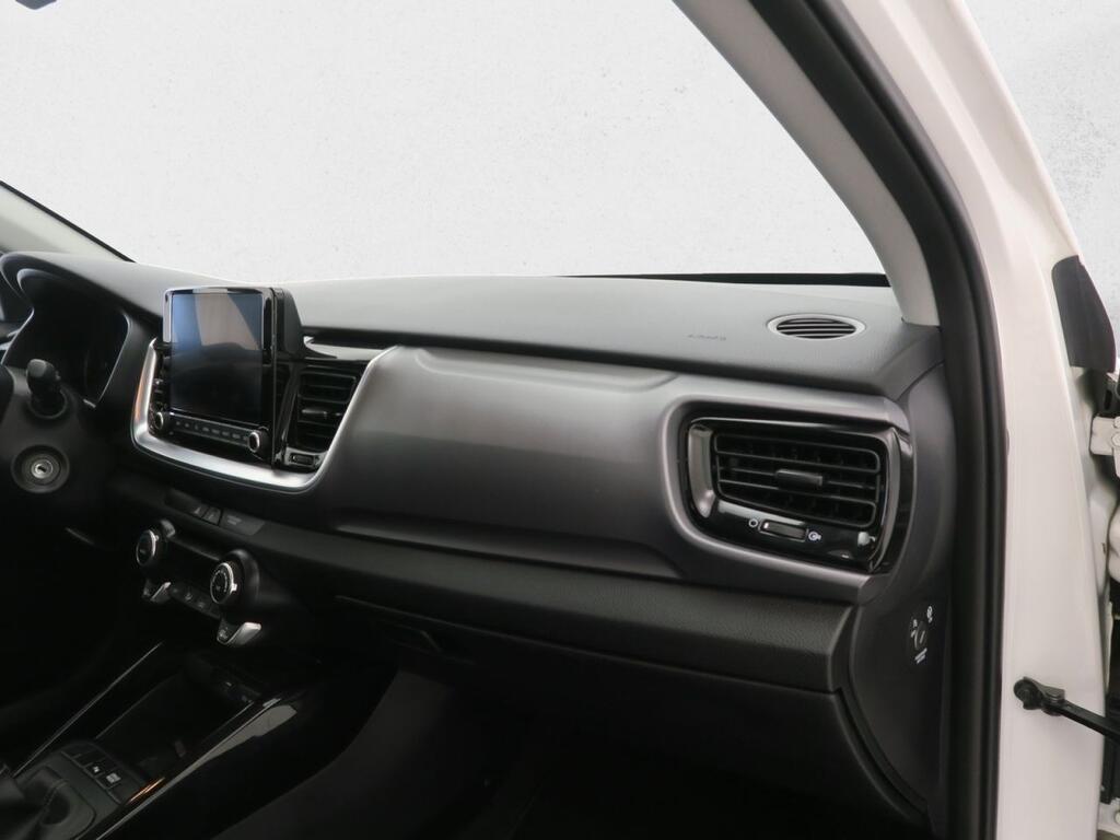 Kia Stonic SUV 1.0 T-GDI MHEV IMT 74KW DRIVE 100 5P 18