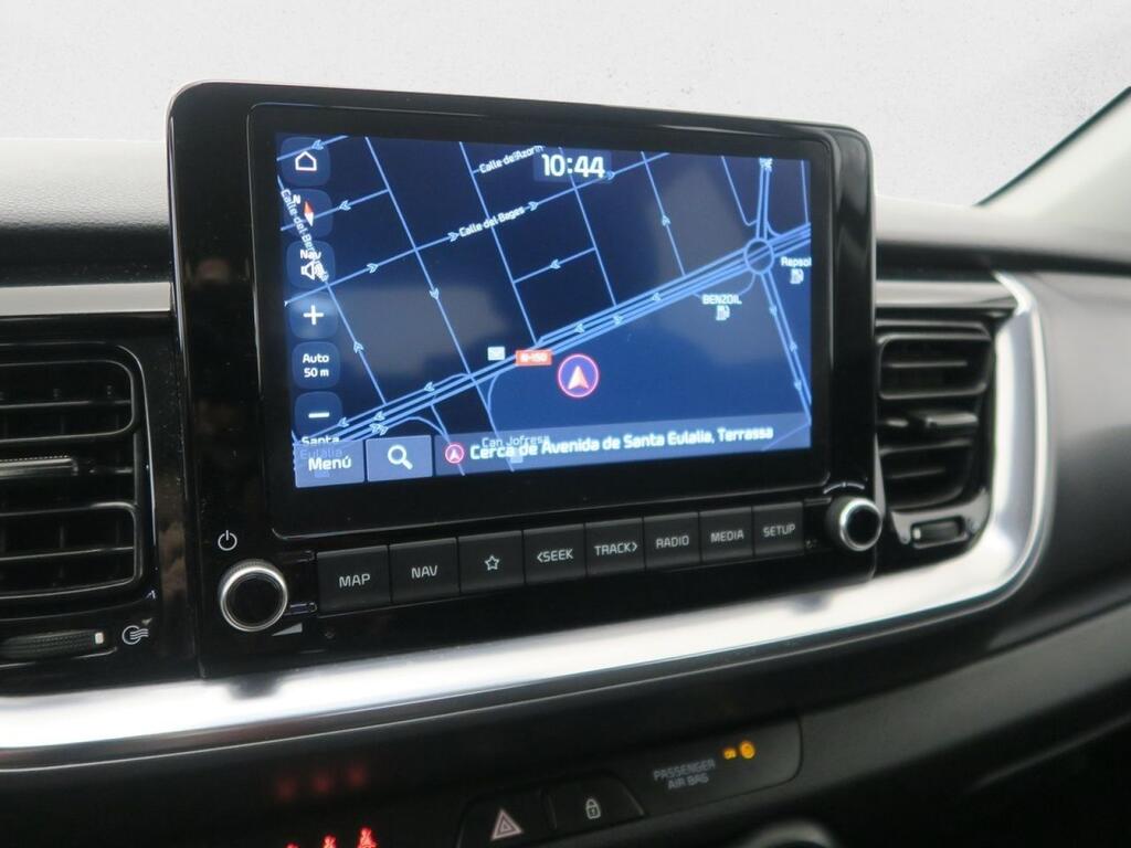 Kia Stonic SUV 1.0 T-GDI MHEV IMT 74KW DRIVE 100 5P 12
