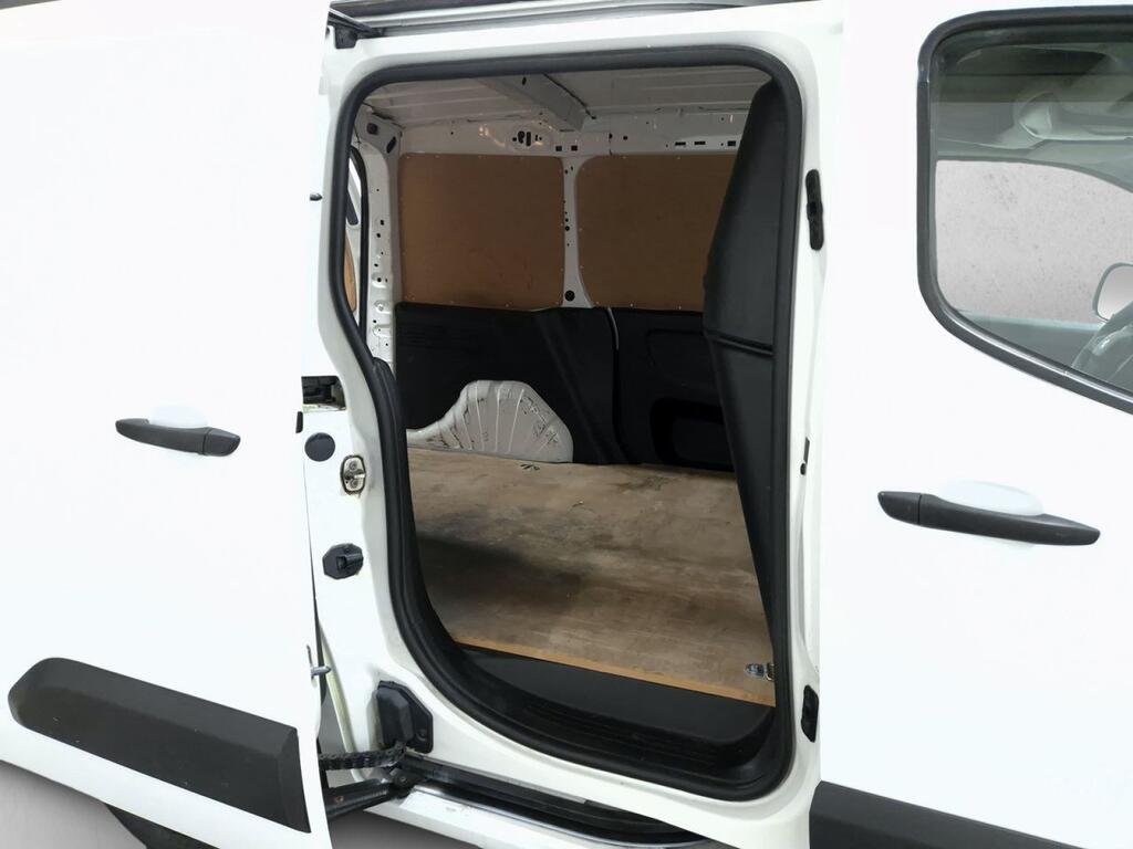 Peugeot Expert FURGON 1.5 BLUEHDI 100 S&S STANDARD PRO 4P 18