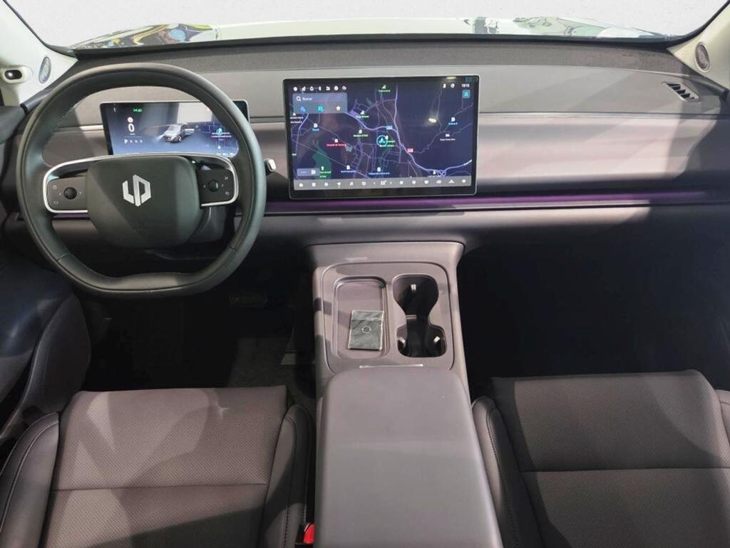 Leapmotor C10 DESIGN 1.5 EREV 28.4 KWH 215CV 5P 9