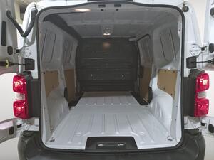 Peugeot Expert E-EXPERT FURGON STANDARD BEV (100KW) 136CV 10