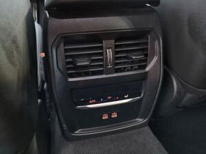 BMW Serie 3 318d Auto.Touring 28