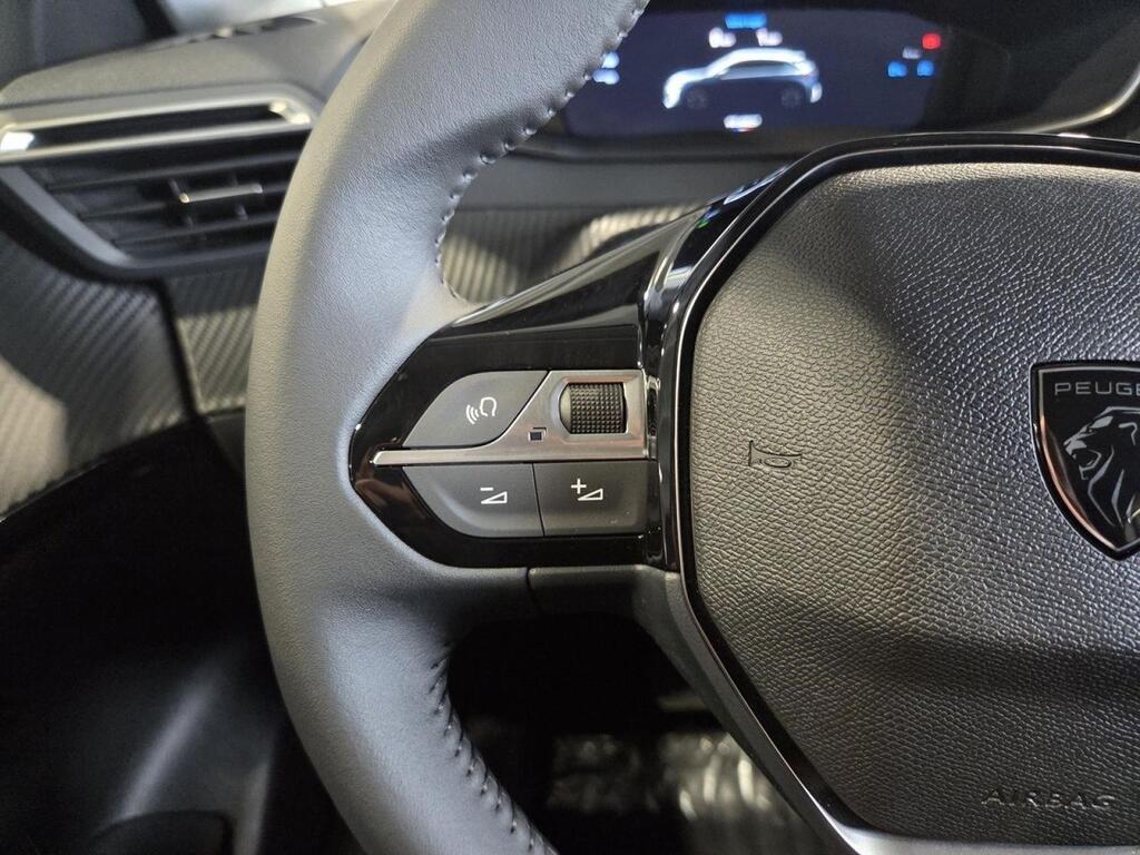 Peugeot 208 Allure HYBRID 110 eDCS6 16