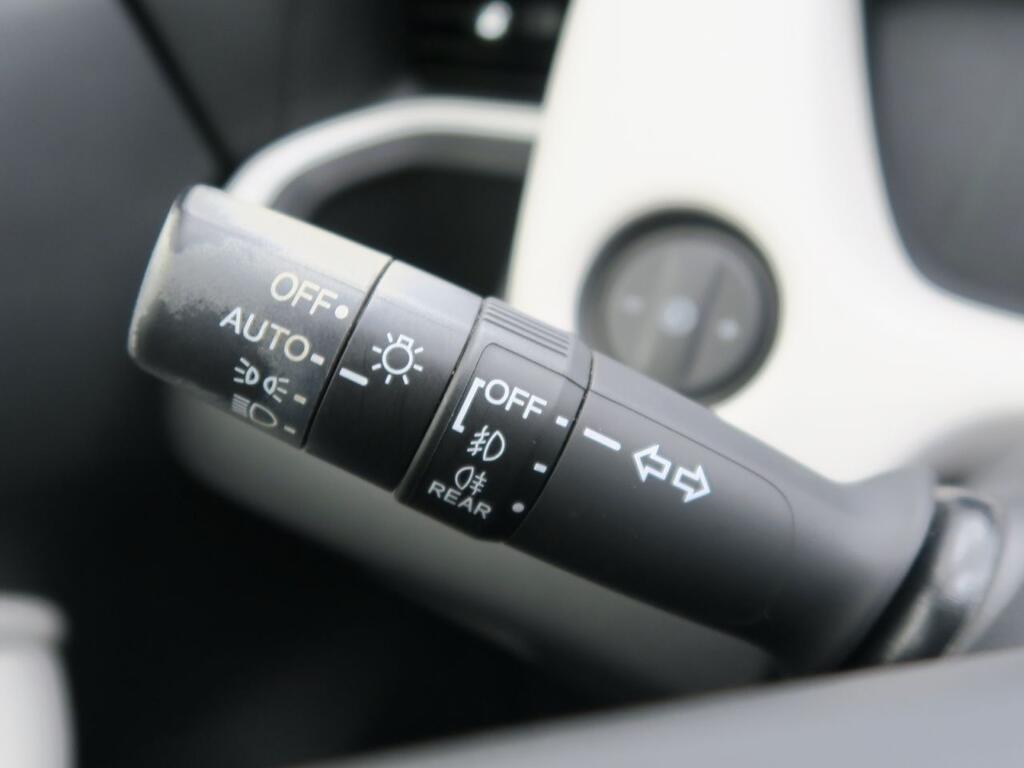 Honda Jazz HYBRID 2023 1.5I-MMD EXECUTIVE 19