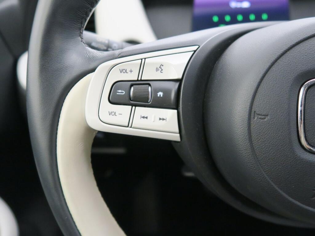 Honda Jazz HYBRID 2023 1.5I-MMD EXECUTIVE 17