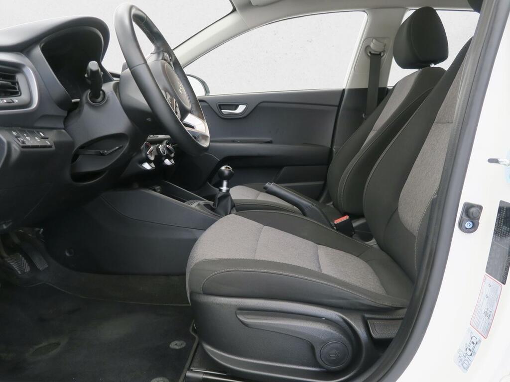 Kia Stonic SUV 1.2 DPI CONCEPT 84 5P 11