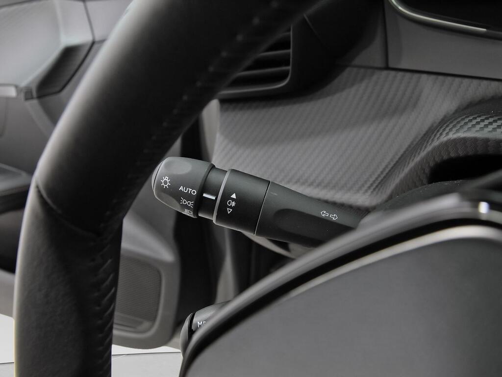 Peugeot 208 Allure Gasolina 100 S&S 6 Vel. MAN Segunda mano