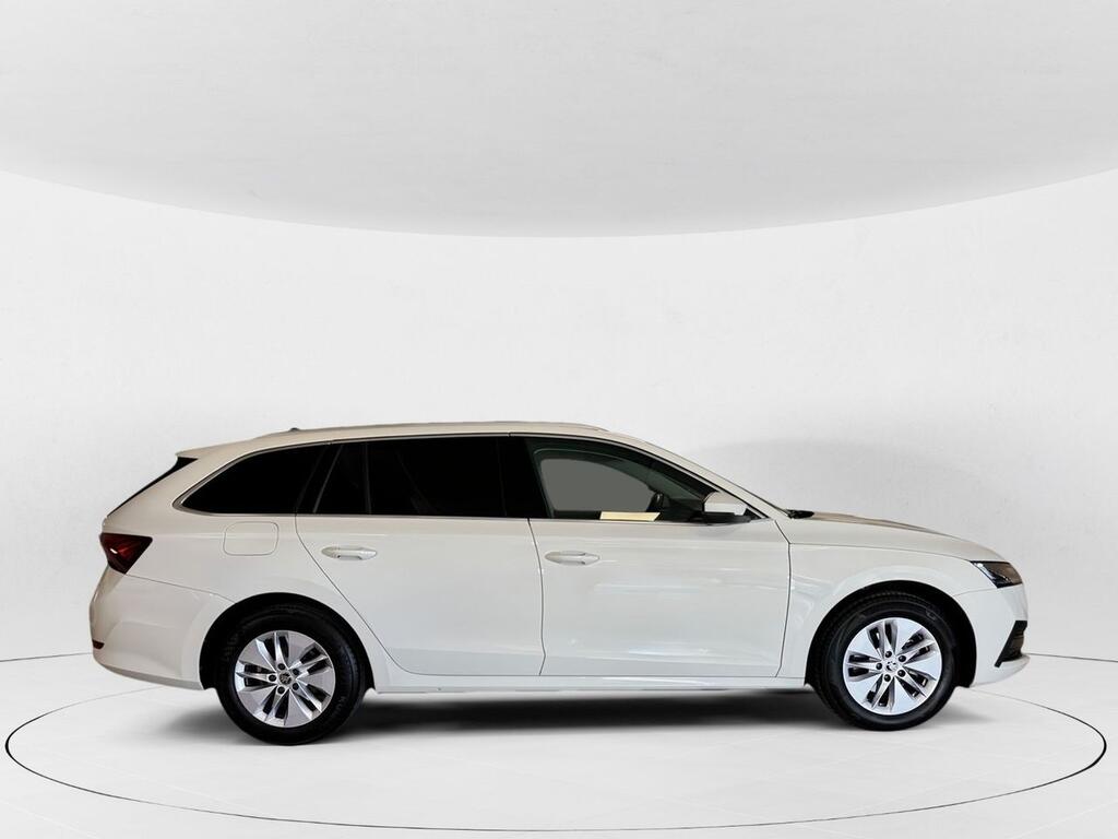Skoda Octavia Combi 2.0 TDI 110kW DSG Ambition Plus