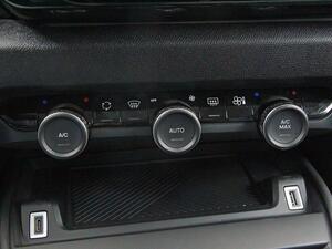 Citroën C4 ë-C4 eléctrico 100kW 50kWh Shine 22