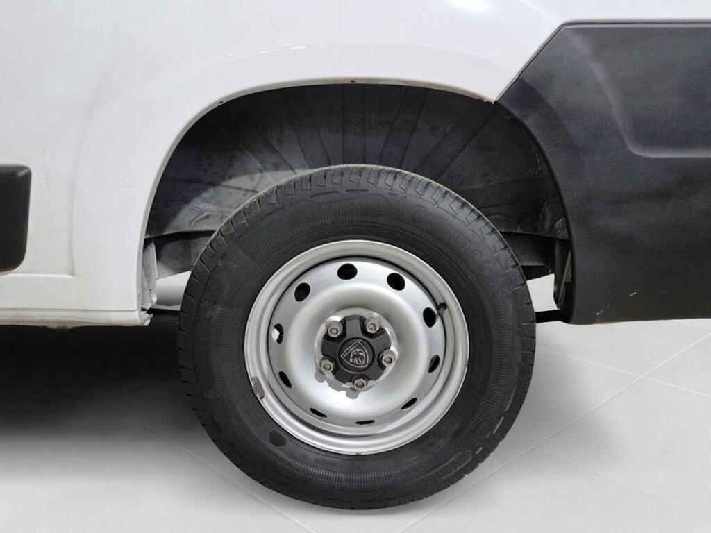 Peugeot Boxer FG 2.2 BHDI 120 L2H2 3.3T 4P 18