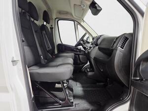 Peugeot Boxer FG 2.2 BHDI 120 L2H2 3.3T 4P 30