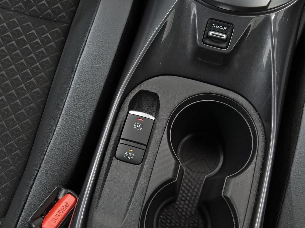Nissan Juke DIG-T 84 kW (114 CV) DCT 7 V N-Connecta 22