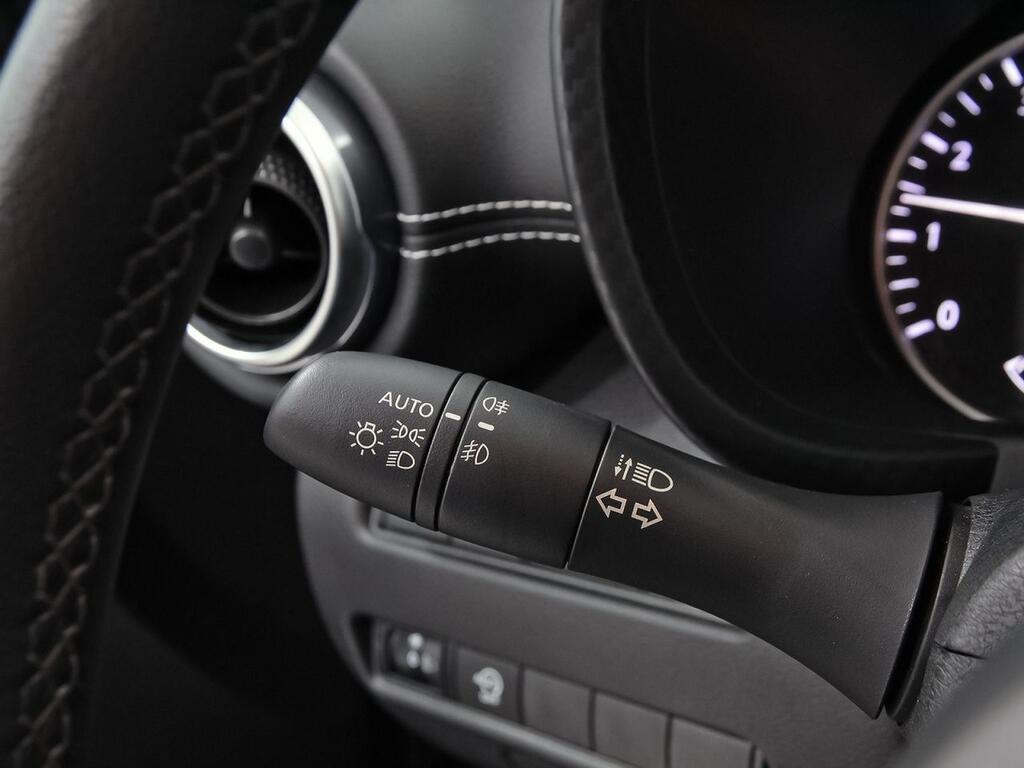 Nissan Juke DIG-T 84 kW (114 CV) DCT 7 V N-Connecta 11