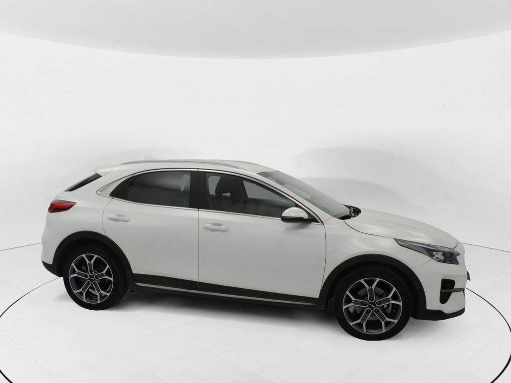 Kia XCeed 1.5 MHEV iMT Tech 118kW (160CV) 4