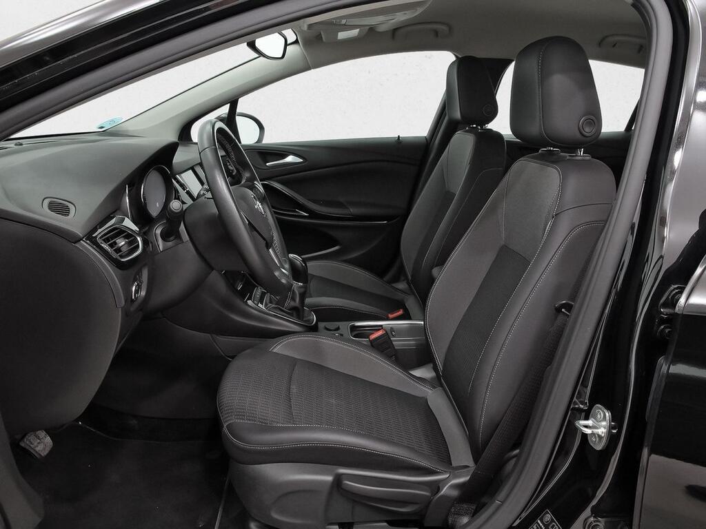 Opel Astra 1.2T SHL 81kW (110CV) Design & Tech 8
