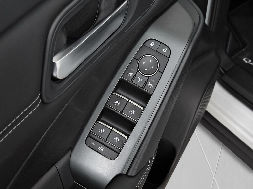 Nissan Qashqai DIG-T 103kW N-Connecta