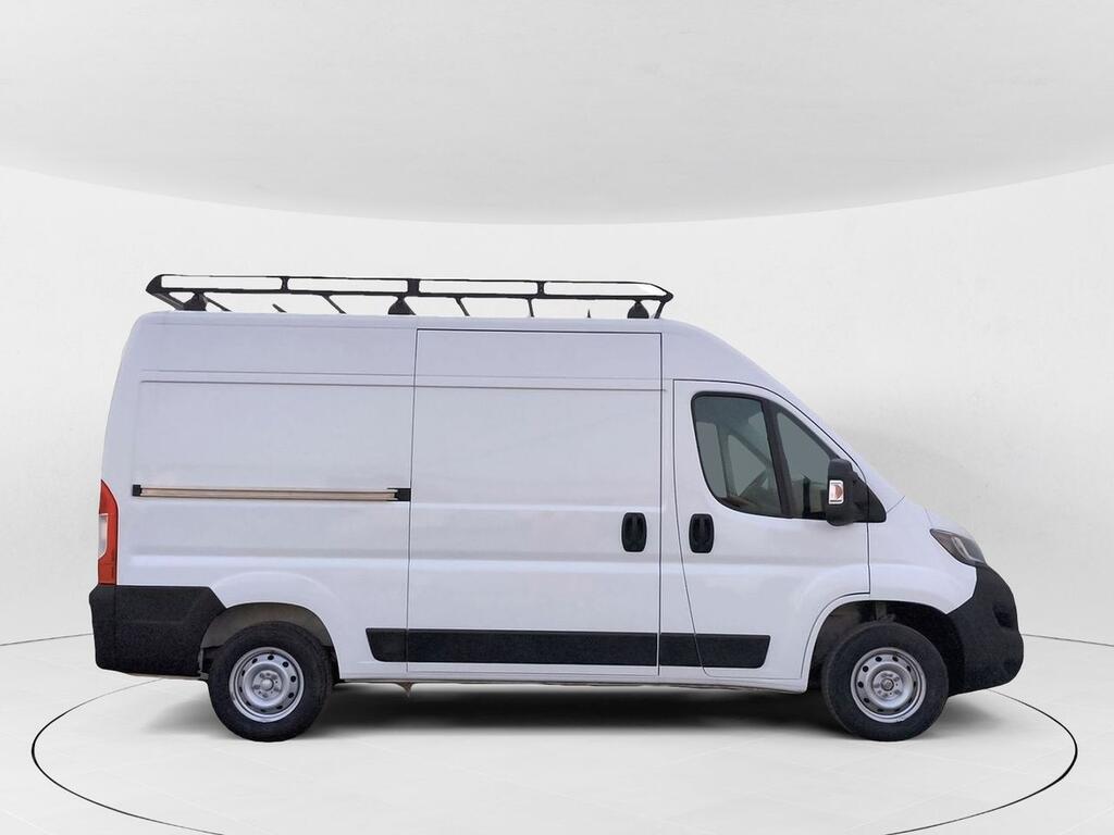 Peugeot Boxer ** BOXER 2.2 BHDI 120CV L2H2 333 4P Segunda mano