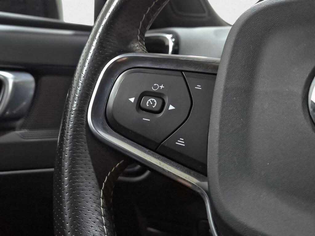 Volvo XC40 1.5 T3 R-Design 17