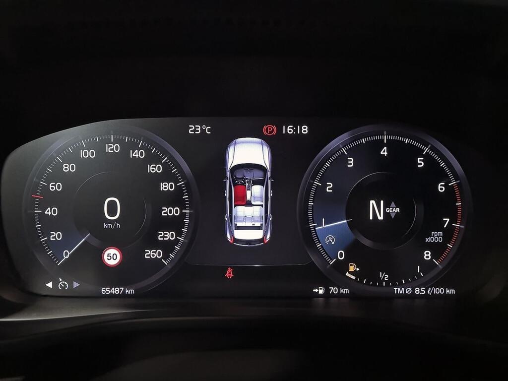 Volvo XC40 1.5 T3 R-Design 13